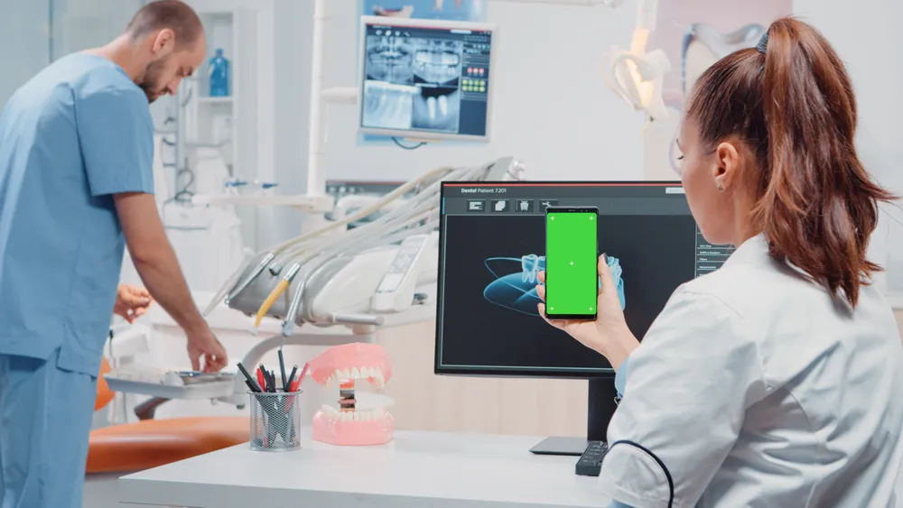 YARAGO EMR for Dental Practice - Efficiency and Decision Support